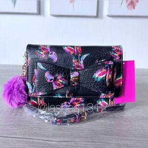 BETSEY JOHNSON Bag Dani Crossbody - Black Croc Rainbow Floral XODANI
